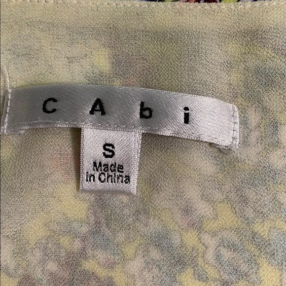 CAbi Floral Scatter Print Cami - Picture 4 of 4
